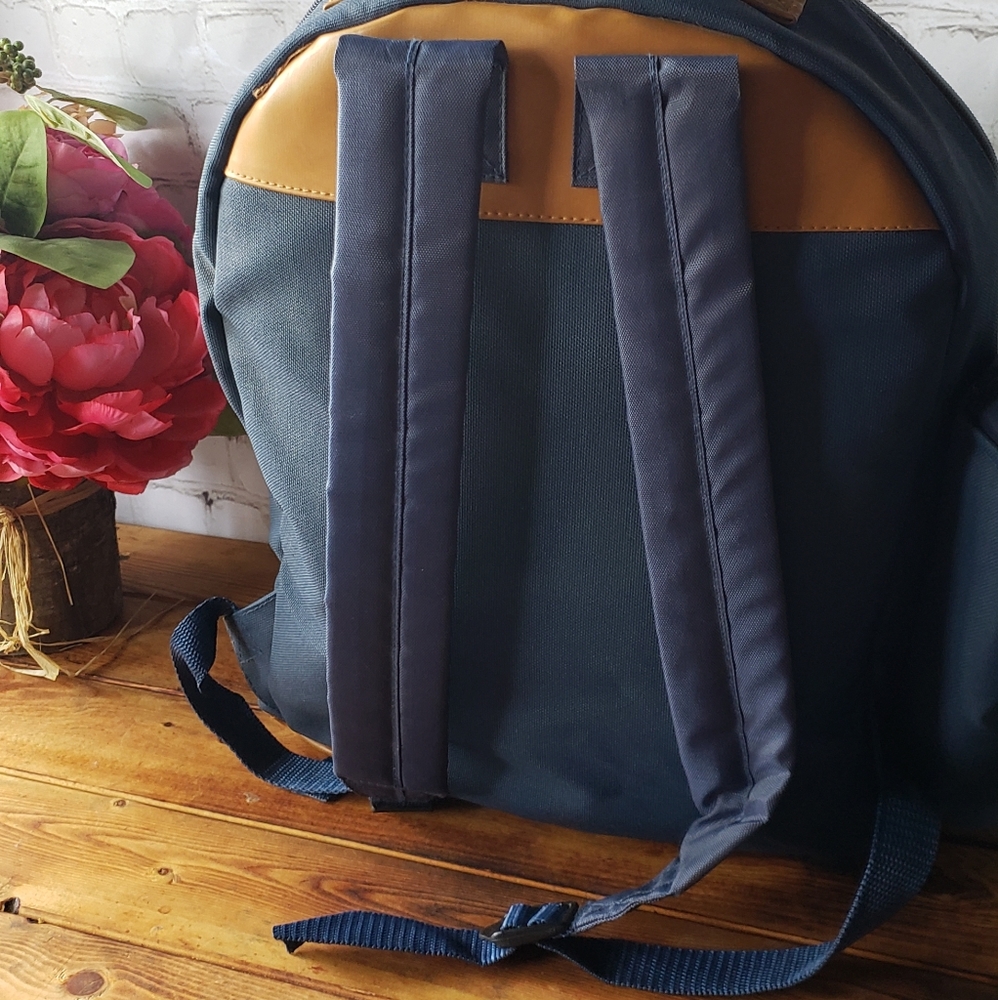 VESTURE Picnic Back Pac - Picture 9 of 13
